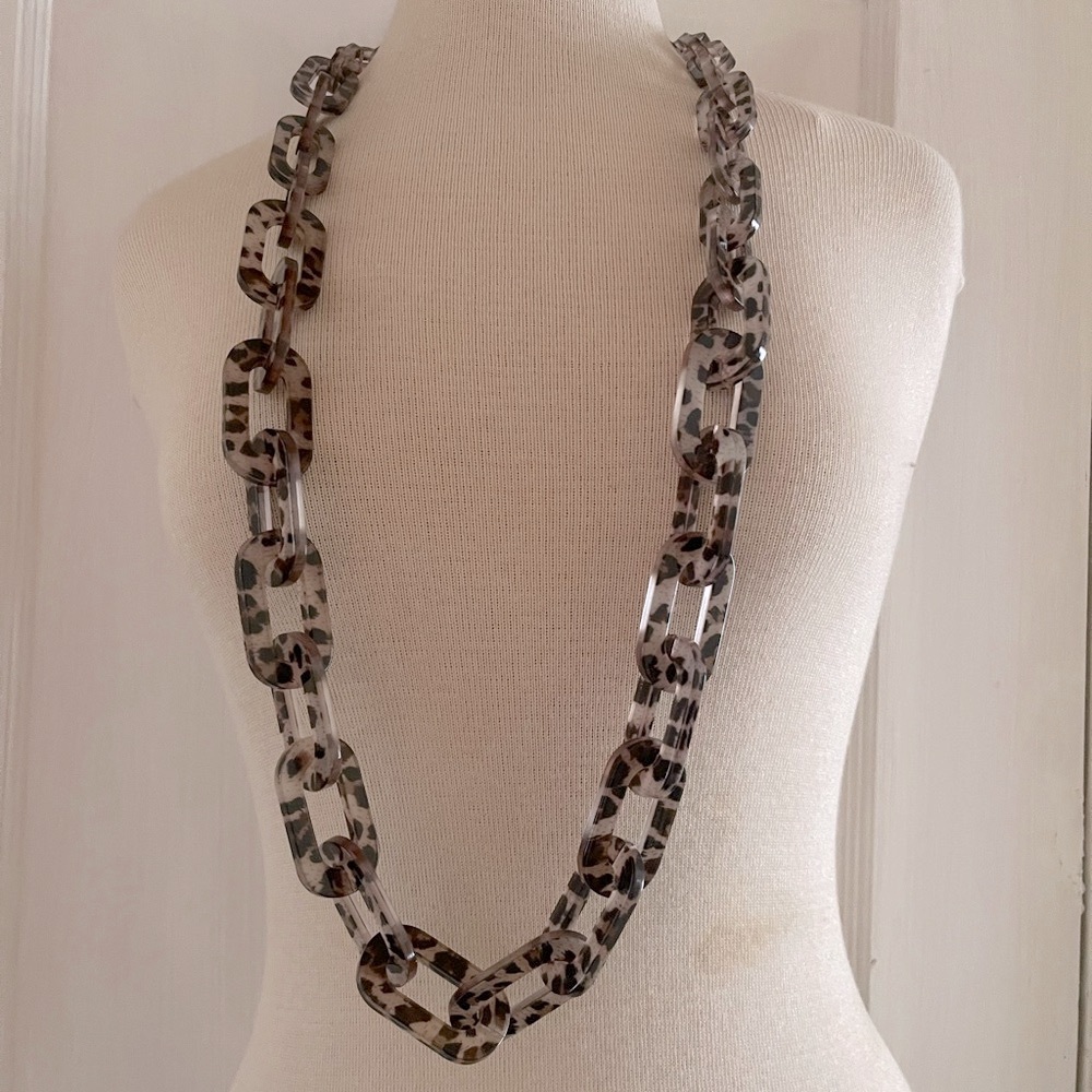 Rara Avis by Iris Apfel Cheetah Print Resin Link Chain Necklace